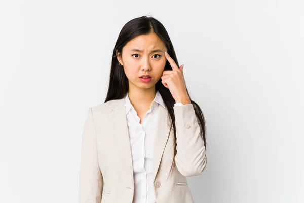 Junge Chinesische Geschäftsfrau Isoliert Mit Enttäuschender Geste Mit Dem Zeigefinger — Stockfoto