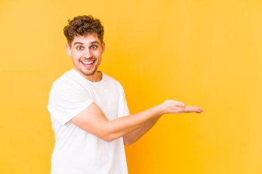  bir palmiye üzerinde kopyalama alanı tutmak.