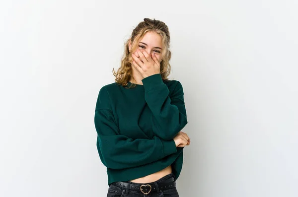 Joven Mujer Caucásica Blanco Backrgound Riendo Feliz Despreocupado Emoción Natural —  Fotos de Stock