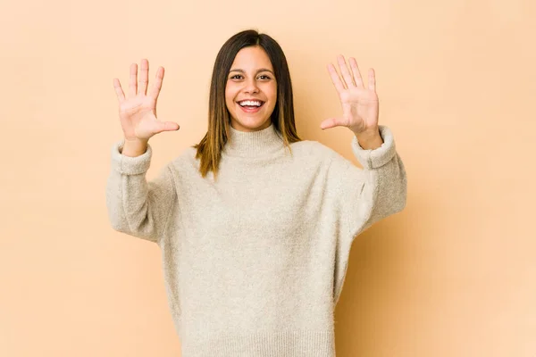 Young Woman Isolated Beige Background Showing Number Ten Hands — Stock Photo, Image