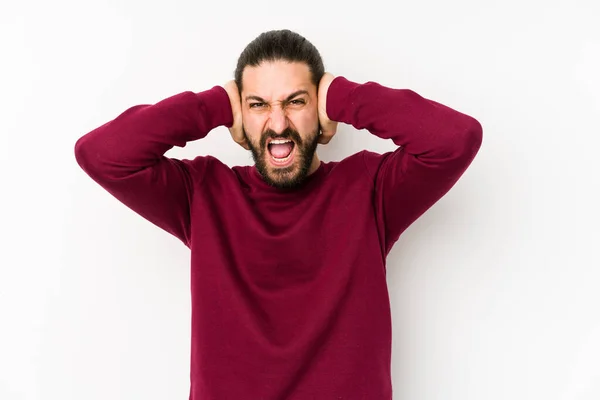 Giovane Uomo Capelli Lunghi Isolato Uno Sfondo Bianco Che Copre — Foto Stock