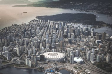 Vancouver 'daki güzel şehir merkezi ve Stanley parkı Kanada' daki British Columbia deniz uçağından.
