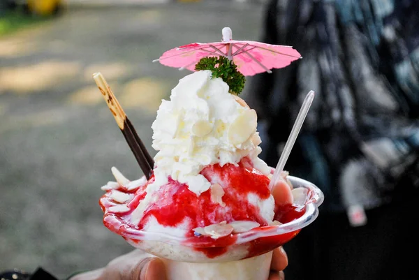 Koreanisches Dessert Ist Erdbeer Bingsu — Stockfoto