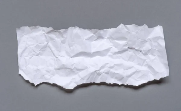 Modern Összegyűrt Fehér Papír Üres Lapon Szürke Háttér Világos Árnyalatú — Stock Fotó