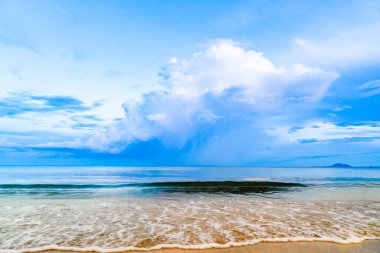 Deniz suyu, sahil. Doğa, seyahat