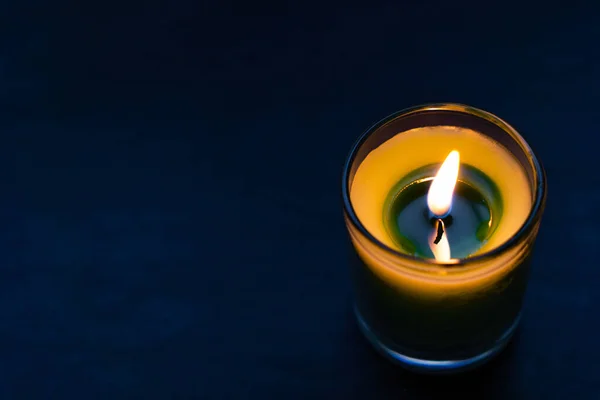 Kerze Brennt Nahaufnahme — Stockfoto