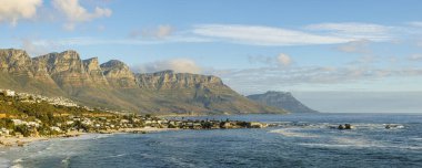 Clifton ve Kamp Koyu 'na ve 12 Havari' ye bakın. Cape Town 'da. Batı Burnu. Güney Afrika