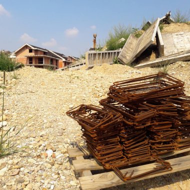 İnşaat sahasında çalışma devam ediyor - iş