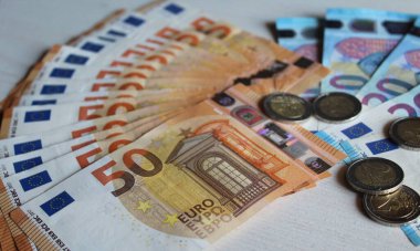 Avro paraları ve banknotlar - ekonomik değer