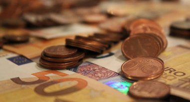 Avro paraları ve banknotlar - ekonomik değer