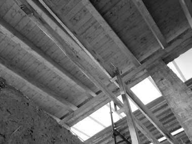 İnşaat alanında çalışma sürüyor.