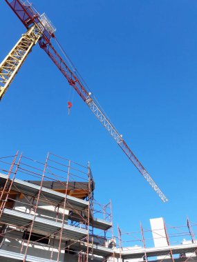 Coronavirus 'tan sonraki bahar inşaatı devam ediyor.