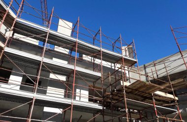 Coronavirus 'tan sonraki bahar inşaatı devam ediyor.