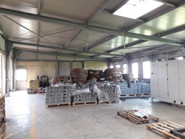 2020 Coronavirüs nedeniyle sanayi fabrikası kapandı.