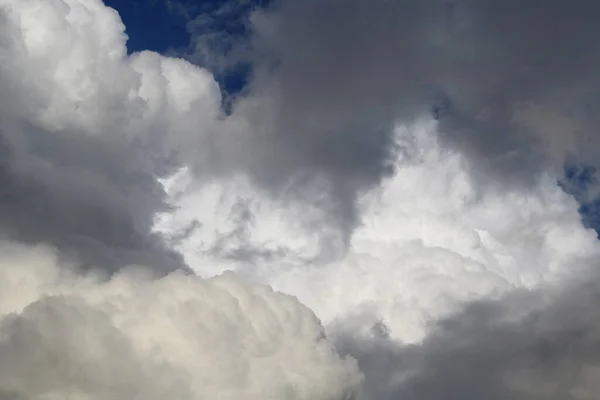 Himmel Und Wolken Frühling Paradies — Stockfoto