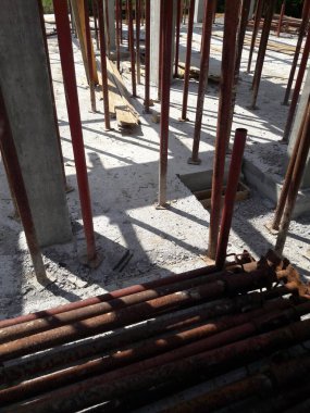 İnşaat sahasında çalışma sürüyor - faaliyetlerin sürdürülmesi