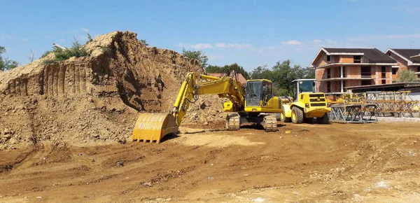 Baharda inşaat sahasında çalışmalar devam ediyor - faaliyetlerin sürdürülmesi