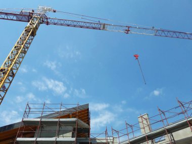 Baharda inşaat sahasında çalışmalar devam ediyor - faaliyetlerin sürdürülmesi