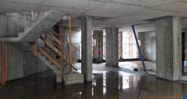 İnşaat sahasında çalışma sürüyor - faaliyetlerin sürdürülmesi