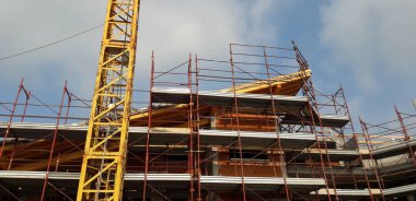 Baharda inşaat sahasında çalışmalar devam ediyor - faaliyetlerin sürdürülmesi