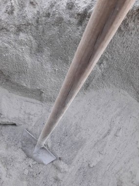 İnşaat sahasında çalışma sürüyor - faaliyetlerin sürdürülmesi