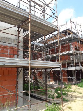 Baharda inşaat sahasında çalışmalar devam ediyor - faaliyetlerin sürdürülmesi