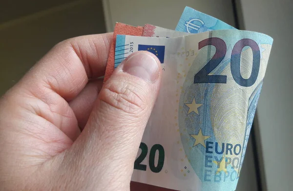 20 Euro banknote - wealth