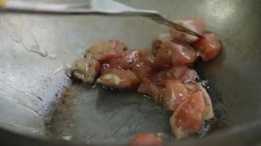 Yağda kızarmış et, pan WOK