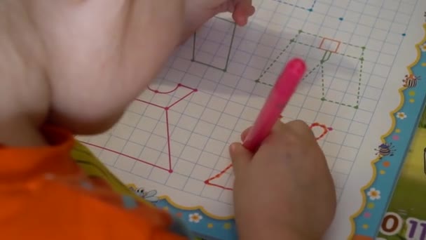 Children Hand Draws Child Draws Performs Task Textbook — Stock Video