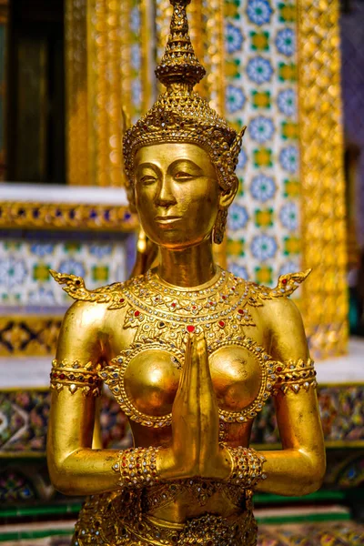 バンコク2019年3月21日 タイの緑玉エメラルド仏像 — ストック編集用