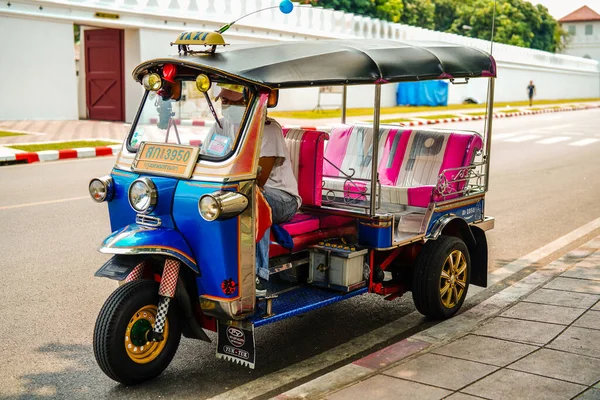 Bangkok Thailand Mars 2019 Tuk Tuk Auto Rickshaw Berömda Stadstransporter — Stockfoto