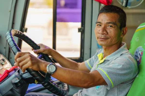 Bangkok Thaiföld Március 2019 Portré Turisták Minibusz Sofőr — Stock Fotó