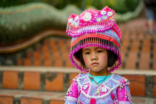 Chiang Mai Tailândia Março 2019 Smiling Hmong Tribe Girl Wearing — Fotografia de Stock