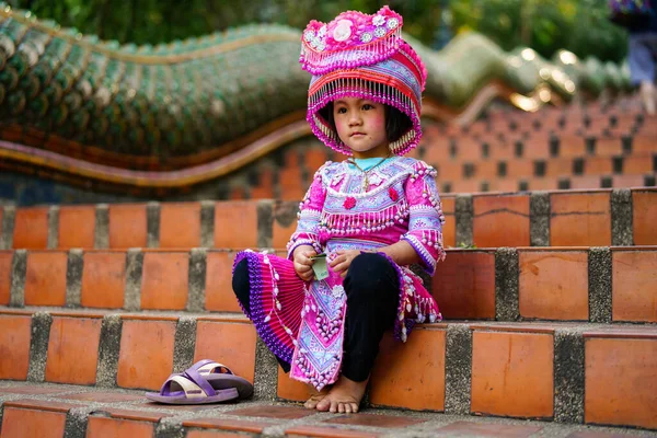 Chiang Mai Tailândia Março 2019 Smiling Hmong Tribe Girl Wearing — Fotografia de Stock