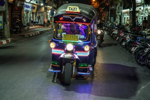 Bangkok Thailand Mars 2019 Tuk Tuk Auto Rickshaw Berömda Stadstransporter — Stockfoto