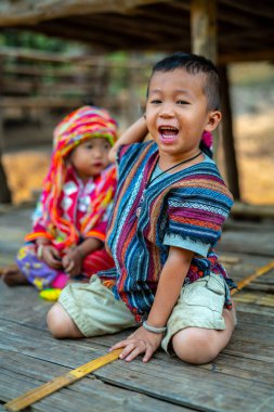 Mae Hong Son, Tayland - 25 Mart 2019: Asyalı çocuklar