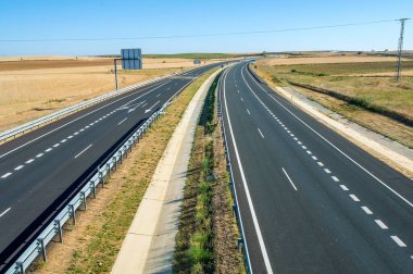 Kuzey İspanya 'da, Avrupa' da resim gibi bir kırsal. Ünlü Camino de Santiago yürüyüş yolu