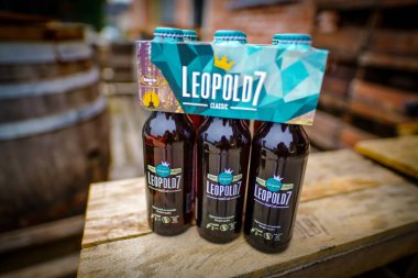 HERON, BELGIUM - 9 Kasım 2019 Belçika Leopold 7 birası. Üç sekme ve Leopold Touch 'tan yapılmış kaliteli bira. Belçika bira fabrikası.
