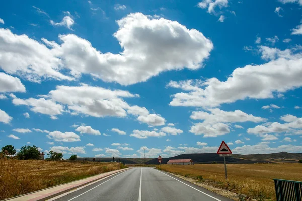 Route Asphaltée Beau Ciel Bleu — Photo