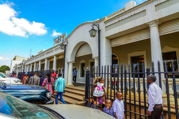 Lubumbashi Congo Január 2020 Utca Autókkal Emberekkel Műemlékekkel Lubumbashi Belvárosában — Stock Fotó