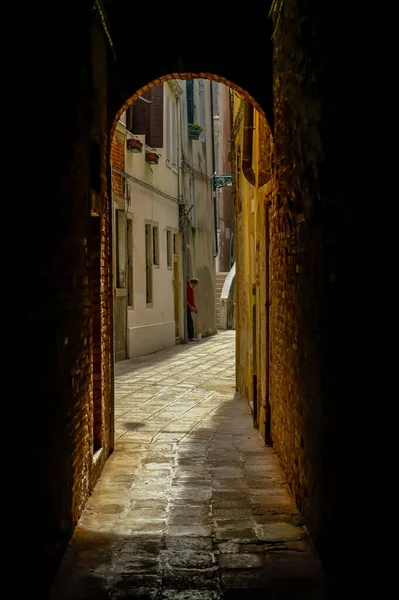 Calle Estrecha Del Casco Antiguo Venecia — Foto de Stock