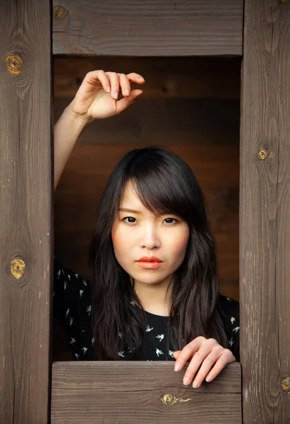 Pretty Asian Girl Portrait Wooden Hut Expressive Portrait Lonely Woman — Stock Photo, Image