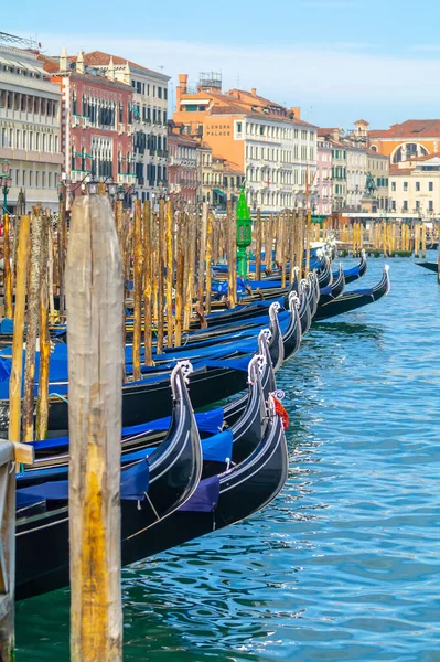 Venecia Italia Enero 2020 Góndolas Los Canales Venecia Ciudad Romántica — Foto de Stock