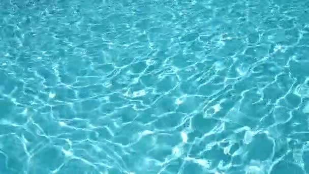 Bela Água Azul Turquesa Com Pequenas Ondas Reflexão Água — Vídeo de Stock
