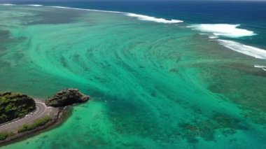 Mauritius adası, Kaptan Matthew Flinders ve Hint Okyanusu 'nun anısına dikilmiş Pelerin manzarası.