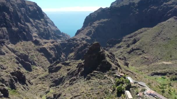 Tenerife Camino Que Conduce Desfiladero Masca — Vídeo de stock