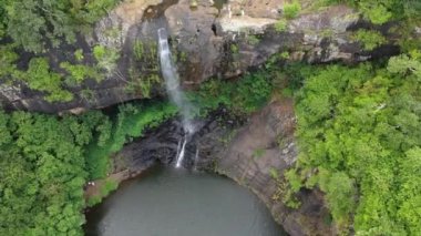Şelale çağlayanı Tamarin adası Mauritius. Hava görüntüsü. Yedi şelale Tamarin şelalesi. Doğaya bakış. Vahşi yaşam.