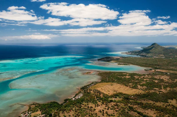 Flygfoto Över Berget Morne Brabant Som Finns Med Unescos Världsarvslista — Stockfoto