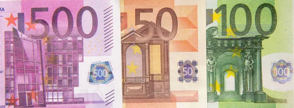 Parte Uma Nota 100 500 Euros Sobre Fundo Branco — Fotografia de Stock