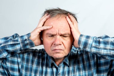 Bir salgın sırasında, bir kişi genellikle stresli bir durumdadır.